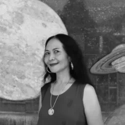 Lucia Hartini | Global Auction