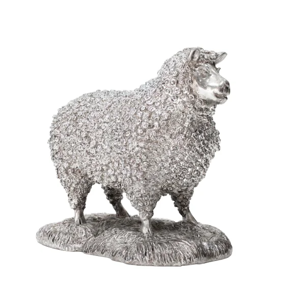 I Nyoman Nuarta ~ Miss Wooly | GLOBAL AUCTION