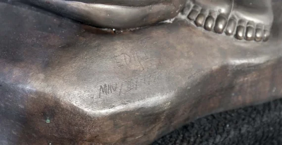 Edhi Sunarso ~ Scrubbing Bath (Mandi Gosokan) | GLOBAL AUCTION